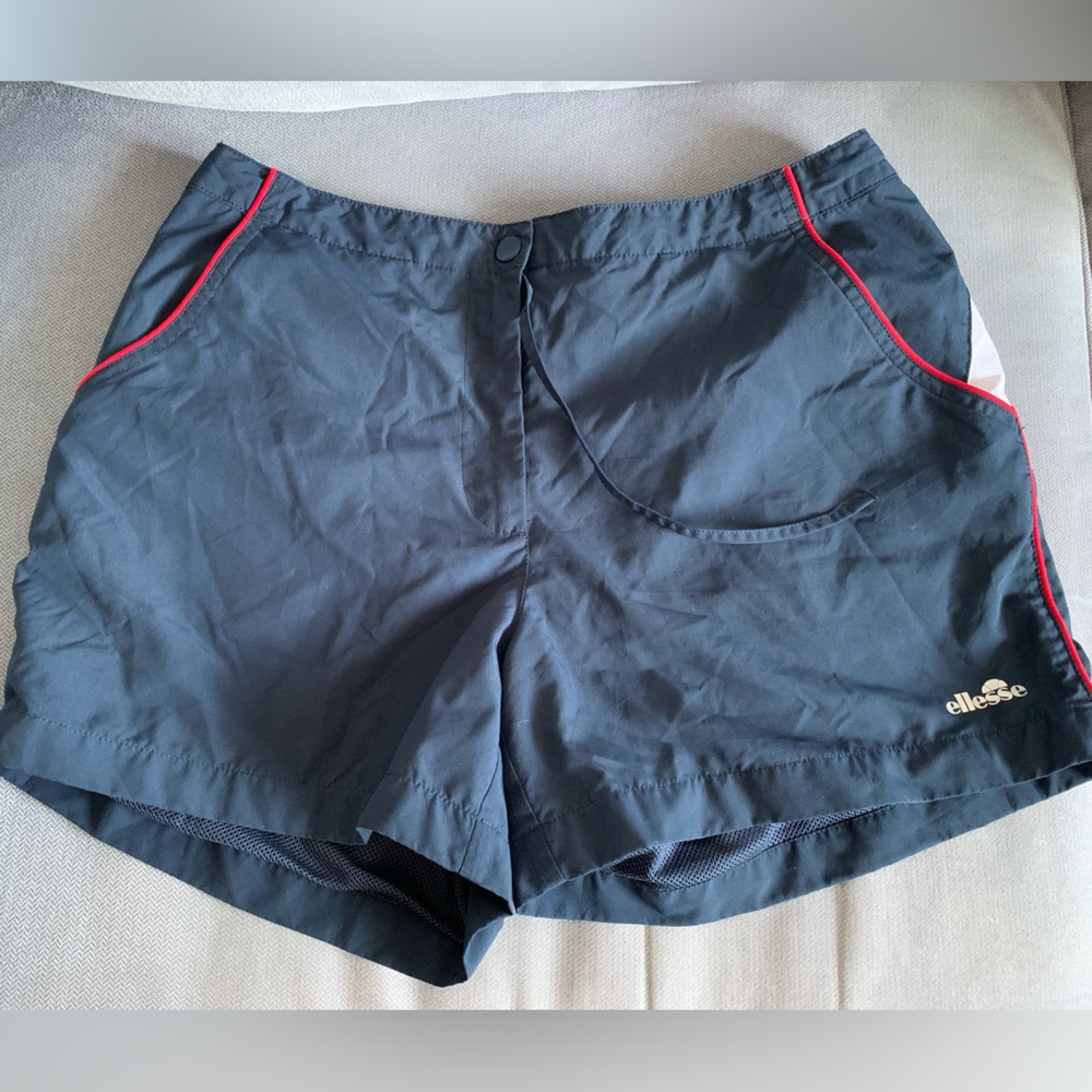 Ellesse Athletic Shorts size Medium